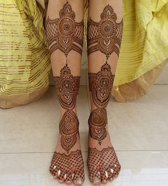 Arabic Full Leg Mehndi Design