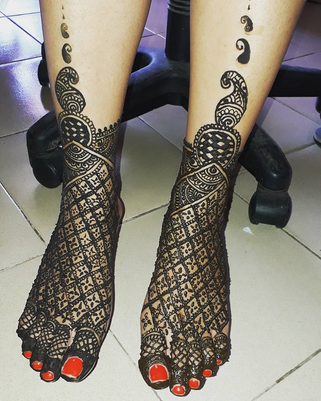 Best 25 Bridal Mehndi Design for Legs - Art & Craft Ideas