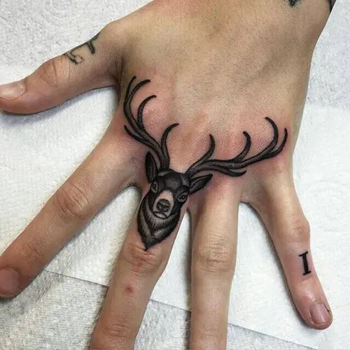 14 Elegant Deer Tattoo Designs On Finger