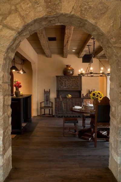 Mediterranean Dining Room Arch Design