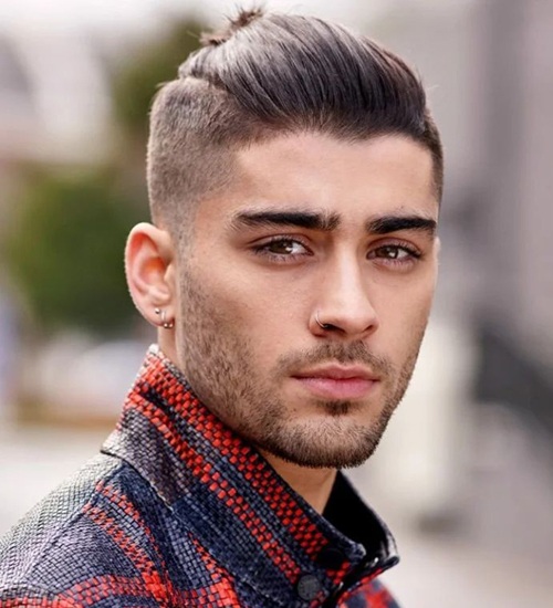 Update more than 145 zayn malik with long hair latest