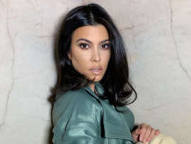13 Sizzling Pictures of Kourtney Kardashian Without Makeup!
