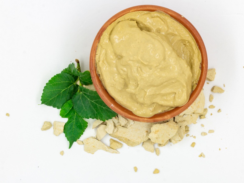 Multani Mitti Side Effects On Skin And Health You Should Know