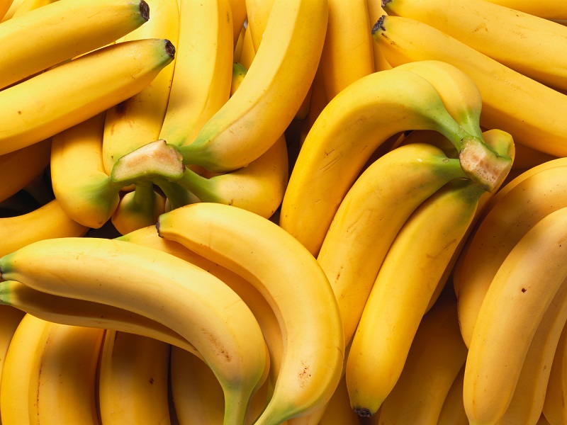 28 Best Banana Benefits For Skin, Hair and Health