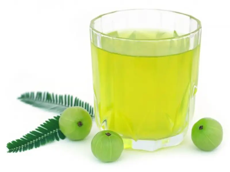 20 Amazing Amla Juice Benefits for Skin, Hair and Health