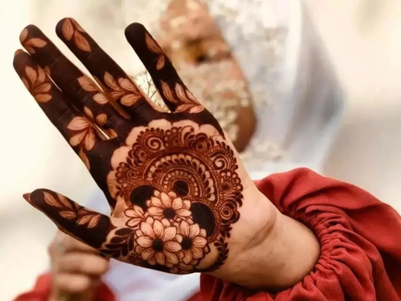 Top 20 Most Attractive Arabic Mehndi Designs, Easy to Learn Designs
