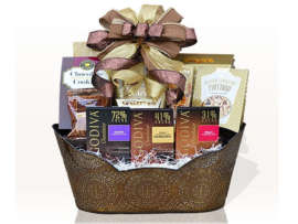 15 Luxurious and Elegant Gift Hampers with Pictures