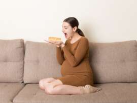 Eating Cheesecake During Pregnancy? How Safe Is It!