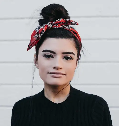 20 Gorgeous Bandana Hairstyles for Cool Girls