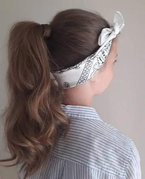 31 Beauty Looks To Try This Summer  Headbands hairstyles short Short hair  accessories Headband hairstyles
