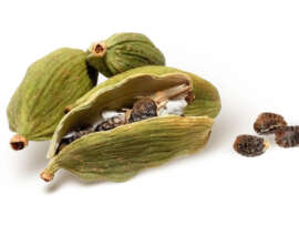 5 Surprising Side Effects of Cardamom (Elaichi) – You Must Know