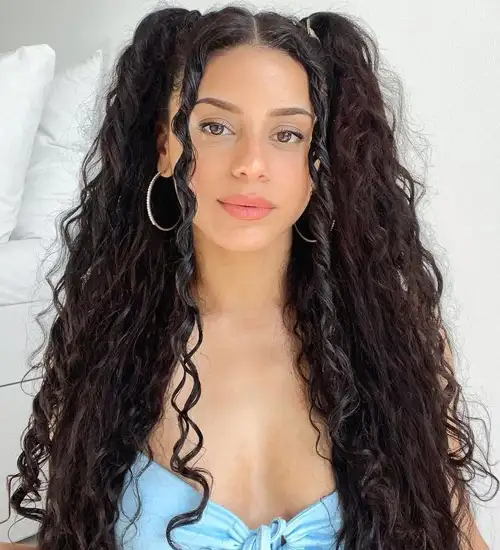 riawnacapri nikkilee901 im still obsessing Lol Vanessa Hudgens  Long  hair styles Curly hair styles easy Long curly hair