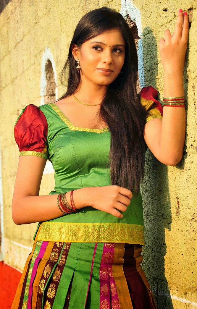 Sandalwood Actress Deepa Sannidhi