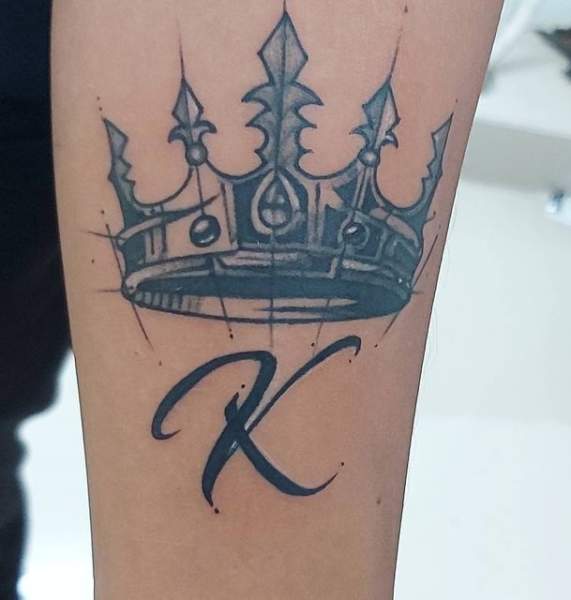 K Letter With Crown