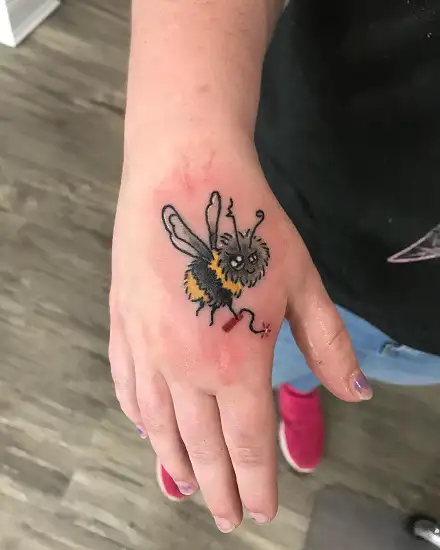 Honey Bee Tattoo Black And White in 2023  Honey bee tattoo Bee tattoo  Pointillism tattoo