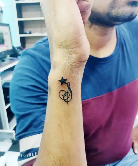 Red Ink Tattooos  SD couple latters Tattoo by sagaromi Share your ideas  and make customise designs to get tattoo be unique and simple in having a  good tattoo visit our studio