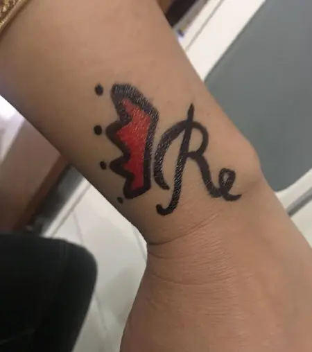 How to make a beautiful  R  letter tattoo on hand by Tattoo by KK   YouTube