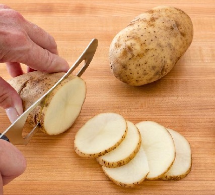 Potato Slices For Dark Circles