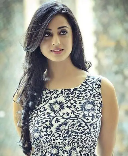Pollywood Hot: 25 Beautiful Punjabi Film Actresses Names & Pics