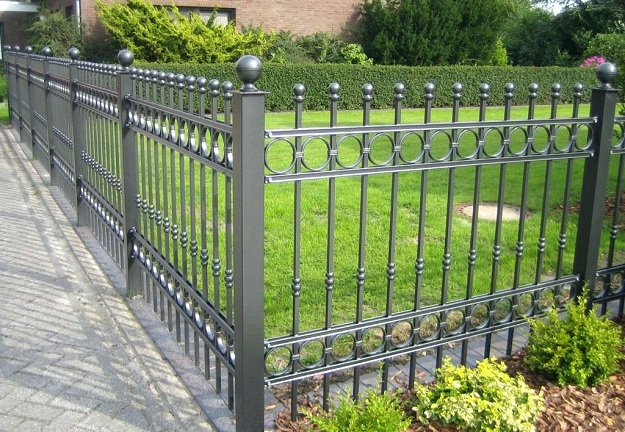 Iron Fence Designs