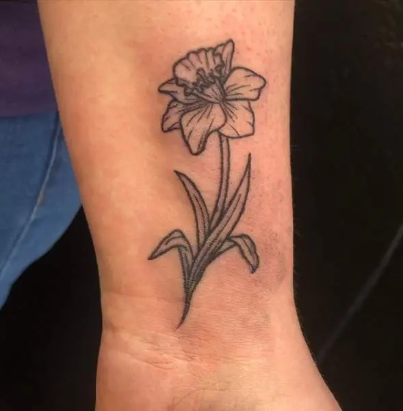 10 Beautiful Daffodil Tattoo Designs In 2023 | Styles At Life
