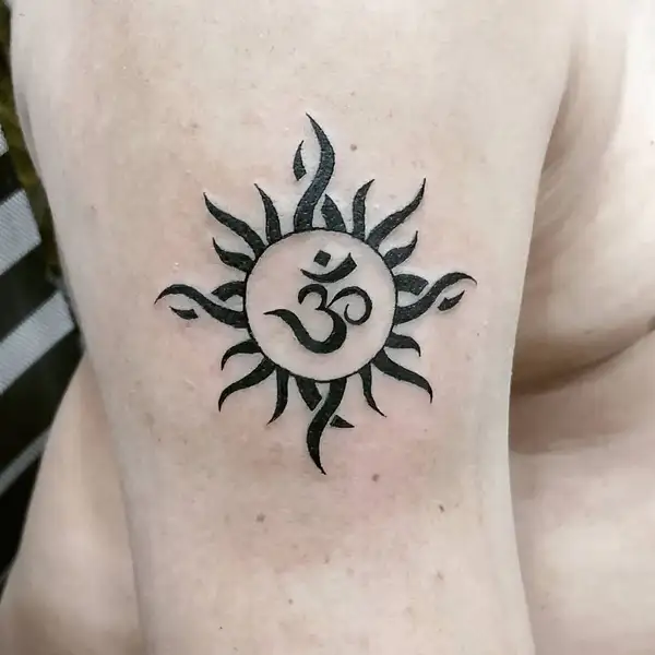 Learn 99+ about sun symbol tattoo super cool - in.daotaonec