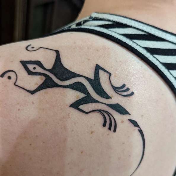 10 Rocking Gecko Tattoo Designs With Images