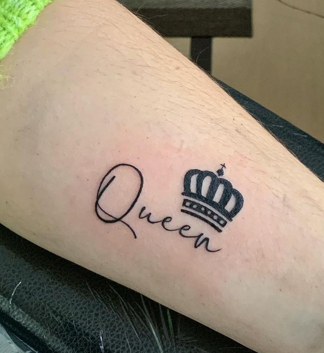 Queen Tattoo On Hand
