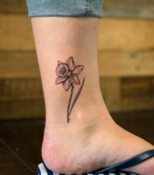 Simple Daffodil Tattoo On The Ankle