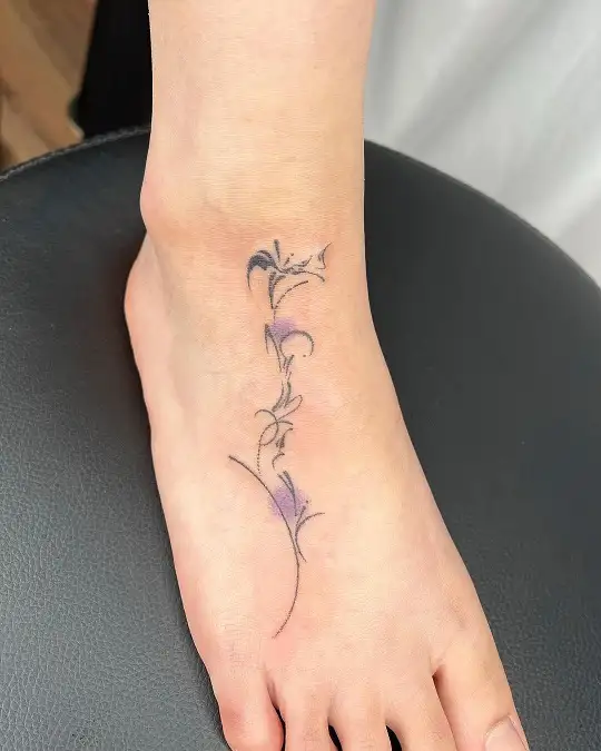 Cute Foot Tattoo Ideas for Women  Designs  Meanings 2019  tracesofmybody  com