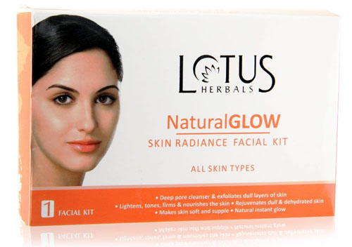 Lotus Herbals Natural Glow And Skin Radiance Facial Kit