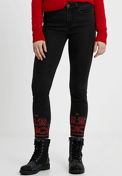 Low Rise Black Embroidered Jeans