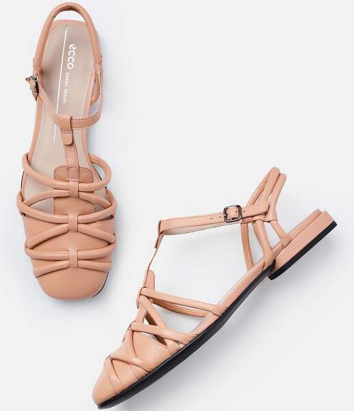 Closed Toe Leather Flat Sandals For Women