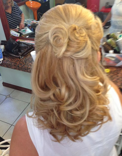 simple mother of the bride hairstyles