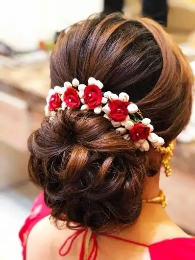 15 Beautiful Hairstyles for Mother of the Bride 2023