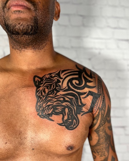 Roaring Tribal Shoulder Tattoos For Guys