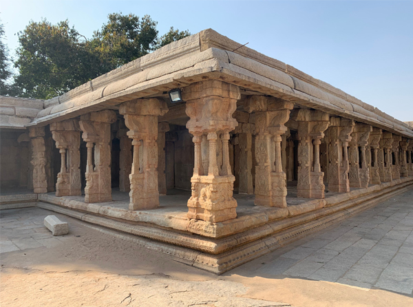 Lepakshi Old Temple In Andhra Pradesh