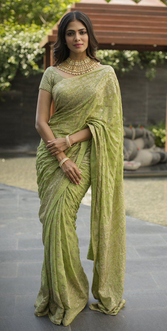 50 Hot Looking South Indian Heroines Saree Designs Pics 2023
