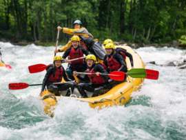 15 Best River Rafting Places In India You Must Visit