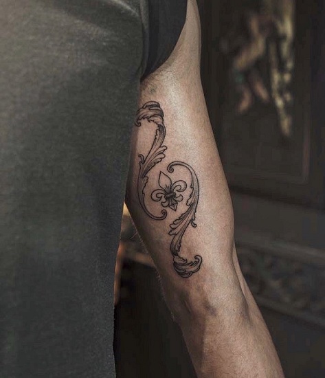 Simple Baroque Tattoo
