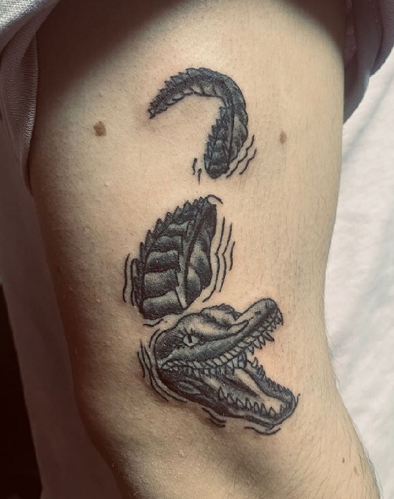 15+ Eye Catching Alligator Tattoo Designs for Powerful Look
