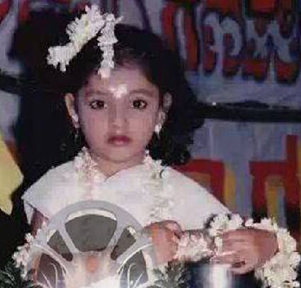kannada actress Haripriya Childhood Photos