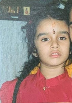 Bollywood heroine Shraddha Kapoor Childhood Pic