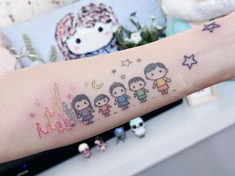 19 Cute Family Tattoos For Back  Tattoo Designs  TattoosBagcom