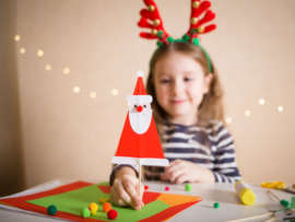 15 Best Handmade Christmas Craft Ideas for Children & Adults