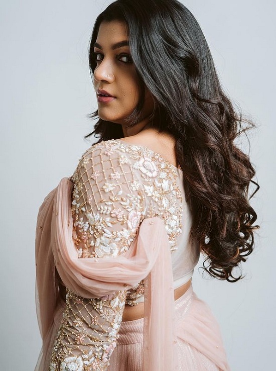 tamil actress blouse hot