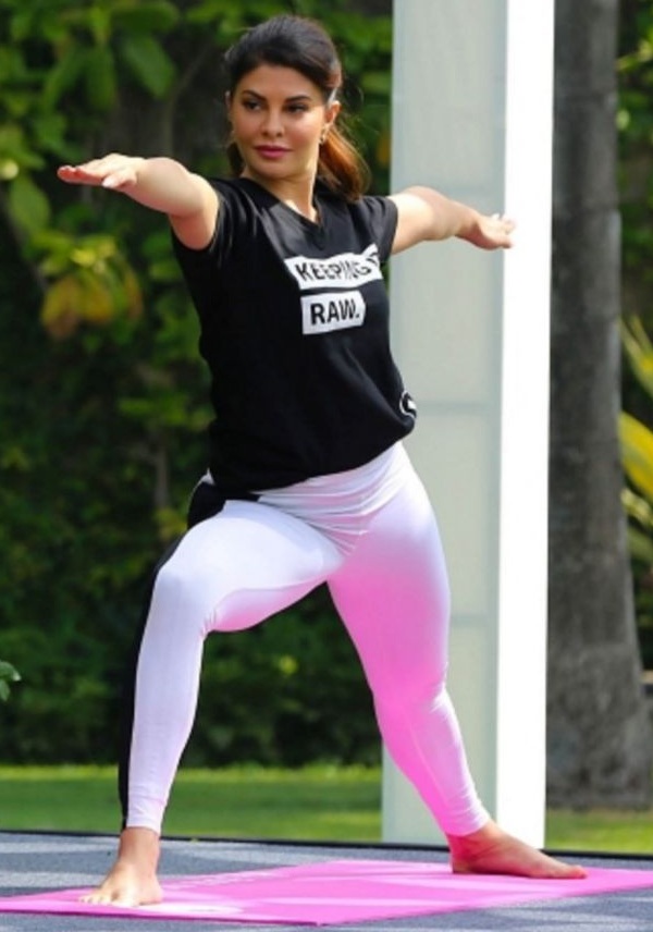 actress who does yoga 