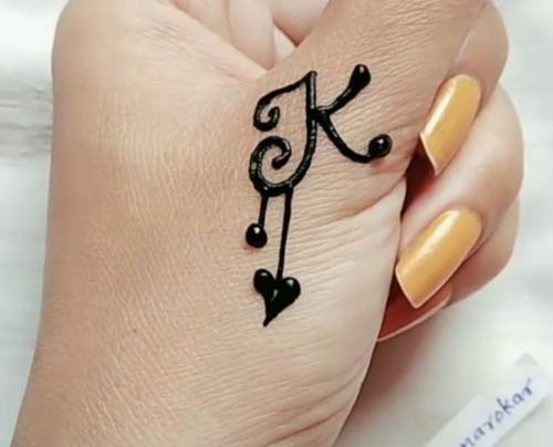 K Letter Mehndi Design With Dropping Heart