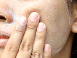 How to Exfoliate Effectively: Tips for Glowing Skin!
