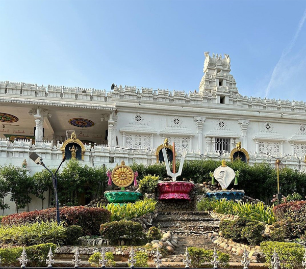 Ratnaalayam Sri Venkateswara Swamy Temple Shamirpet